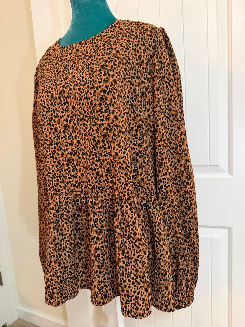 Pomander Place Leopard Print Peplum Top - Brown & Black Sz XL - Picture 3 of 17